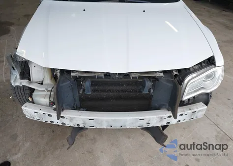 2016 Chrysler 300 Anniversary Edition from USA, damaged, VIN 2C3CCAAGXGH220360